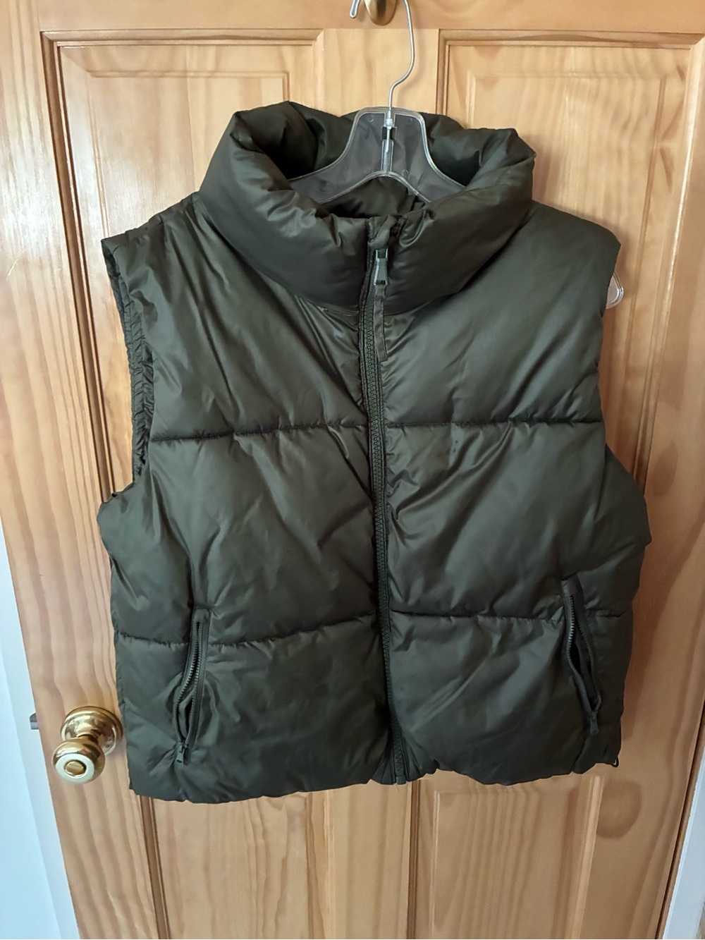Olive Green Puffer Vest - Sleeveless Insulated Jacket size medium